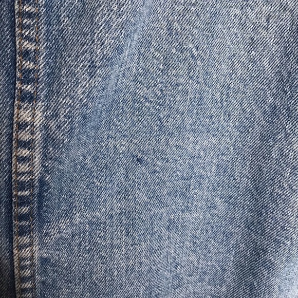 Vintage Levi’s Denim Jacket. - Picture 12 of 13